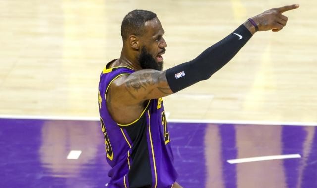 bty-附加赛争夺白热化 詹姆斯：优先考虑健康而非排名