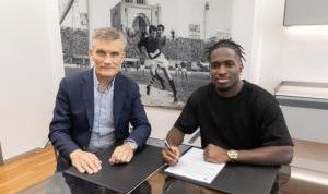 b体育-与拉比奥特斗殴离队!官方：博洛尼亚1950万欧签马赛前锋乔纳森-罗